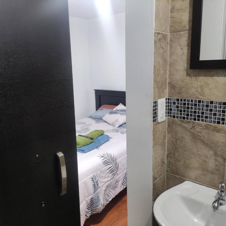 Zidko Guest House - Double Room with Private Bathroom - 4