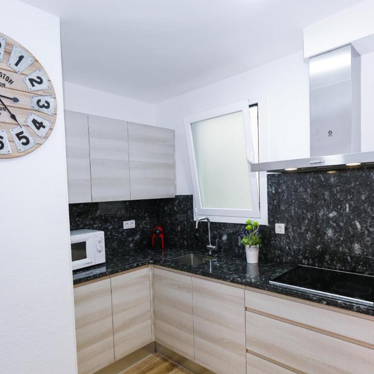 PINEDA BAHIA HomeStay by Turismar - Two-Bedroom Apartment - 10
