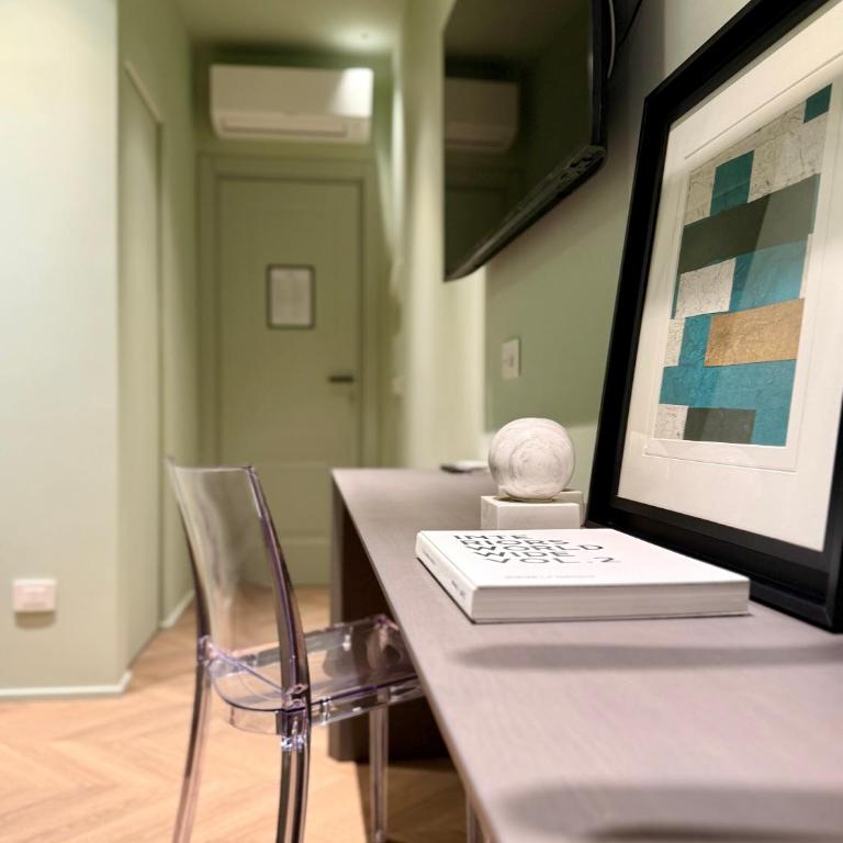 Four Rooms Catania - Double Room with Private Bathroom - 8