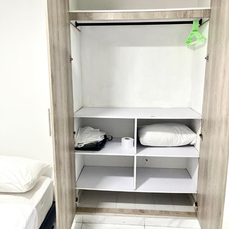 Aparta estudio en zona norte - Apartamento de 1 dormitorio - 7