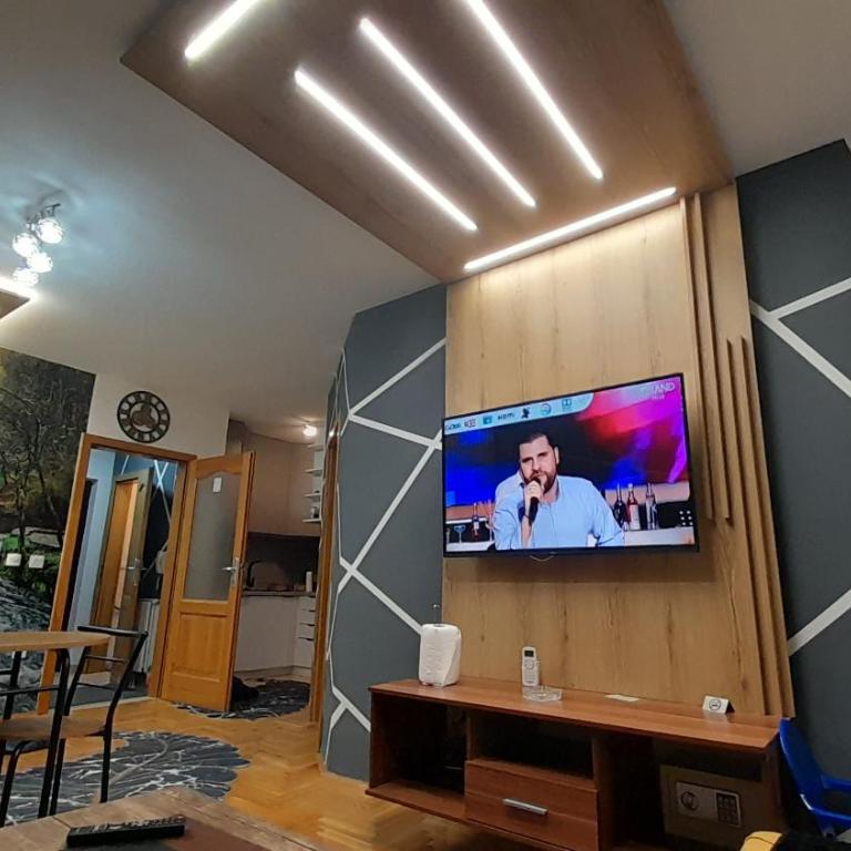 JACUZZI for RELAX - HOLLYWOOD Apartment, STUP, Sarajevo - Deluxe Apartment - 49