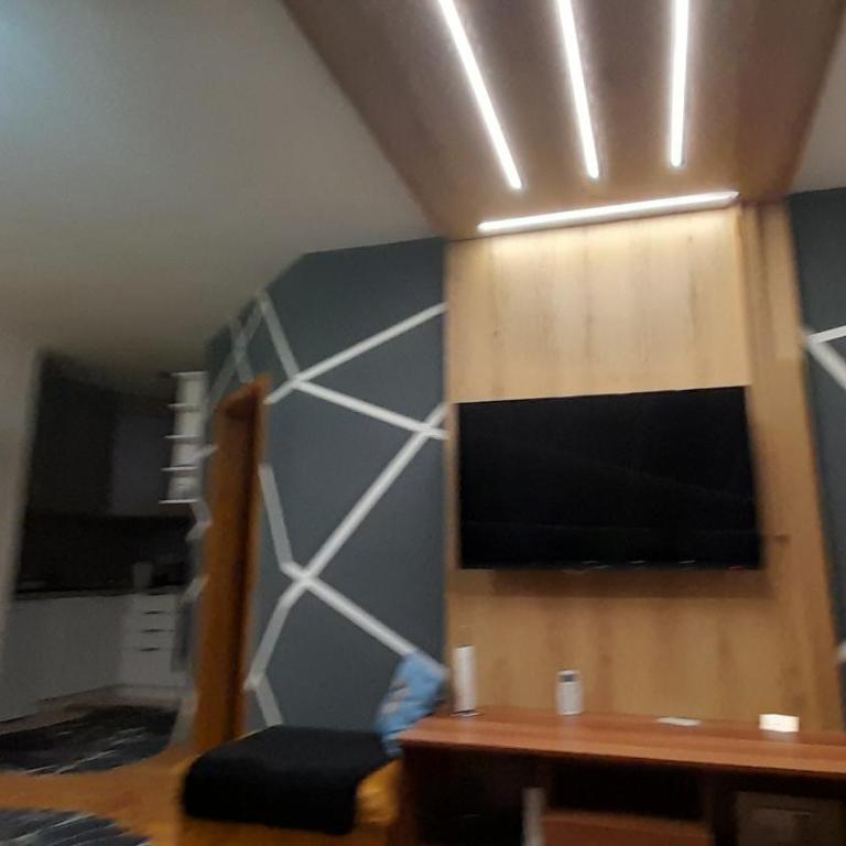 JACUZZI for RELAX - HOLLYWOOD Apartment, STUP, Sarajevo - Deluxe Apartment - 54
