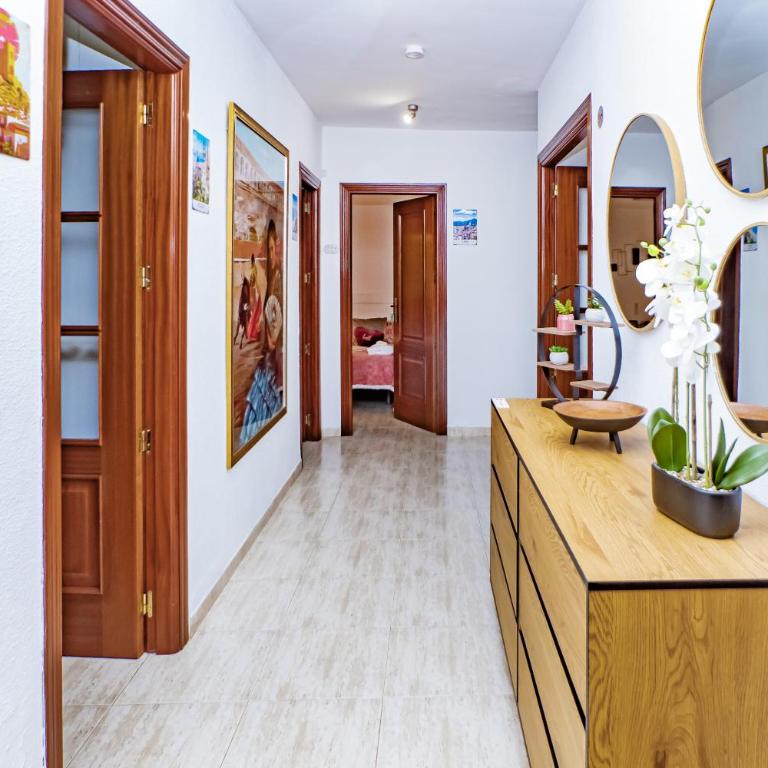 Un trocito de España - Three-Bedroom Apartment - 97