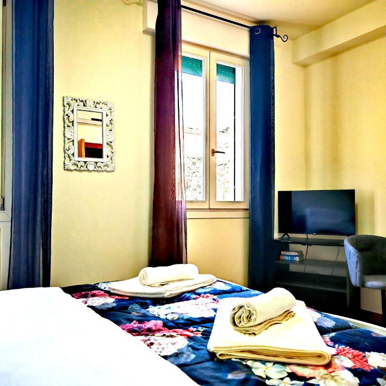Goldmine Guest House 2 - Camera Matrimoniale con Bagno Privato Esterno - 3