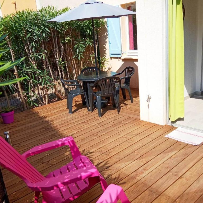 STE83 Le Lagon Bleu - Fidji 12 - Rez de jardin privatif - Tennis - Piscine pour 4 personnes - Appartement 1 Chambre - 2