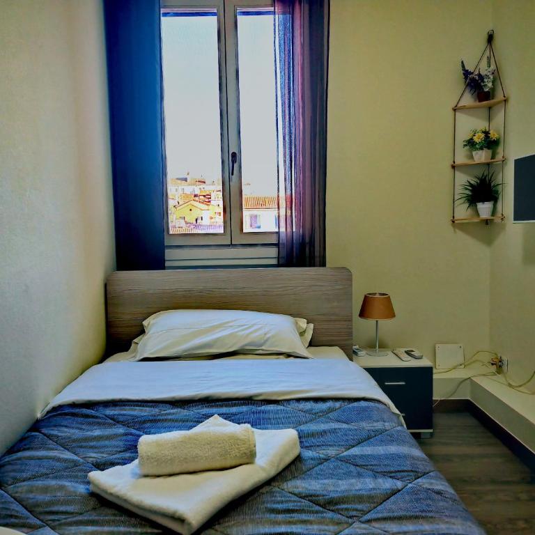 Goldmine Guest House 2 - Camera Singola con Bagno in Comune - 3