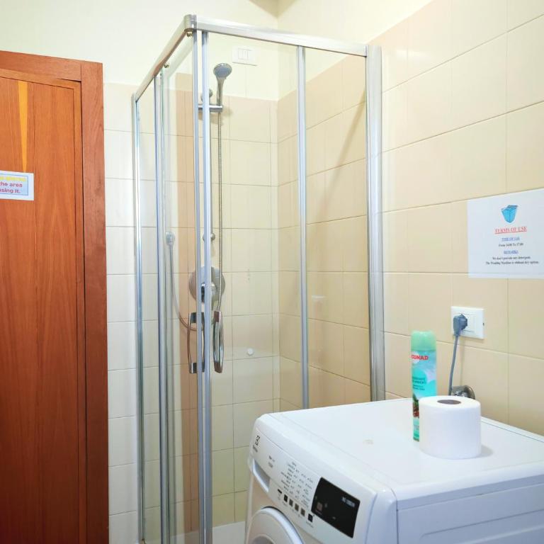 Goldmine Guest House 2 - Camera Singola con Bagno in Comune - 16