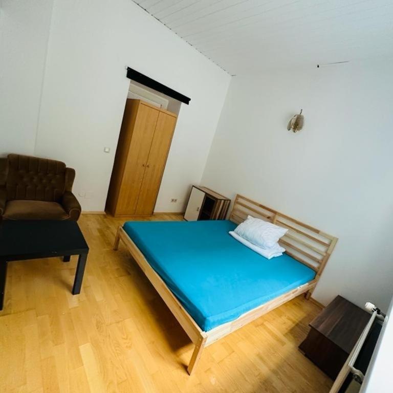 Wohnung mit einem Schlafzimmer mit Trennwand - Apartment - 8