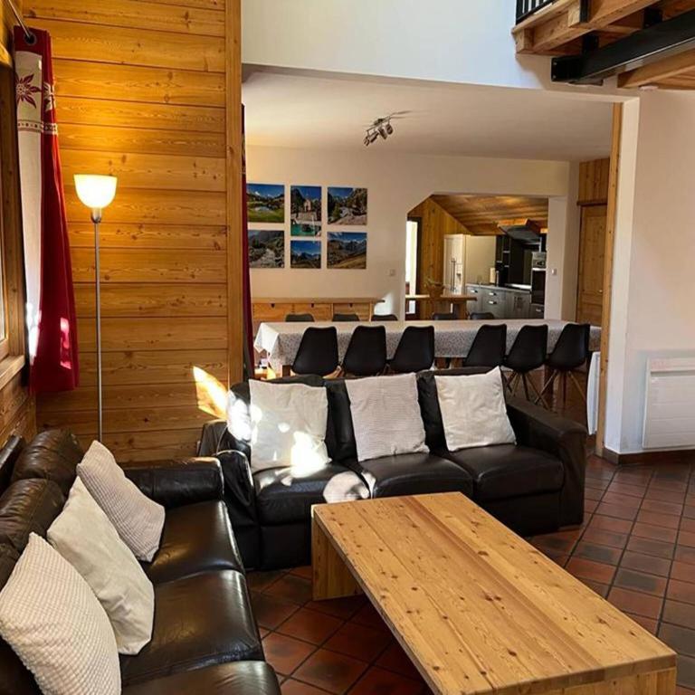 Chalet in Les Deux Alpes with Panoramic Views - Superior Chalet - 1