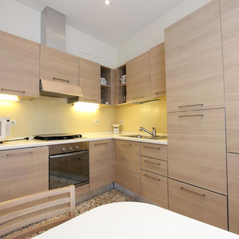 City Apartments Rialto Market - Appartamento con 2 Camere da Letto - 4