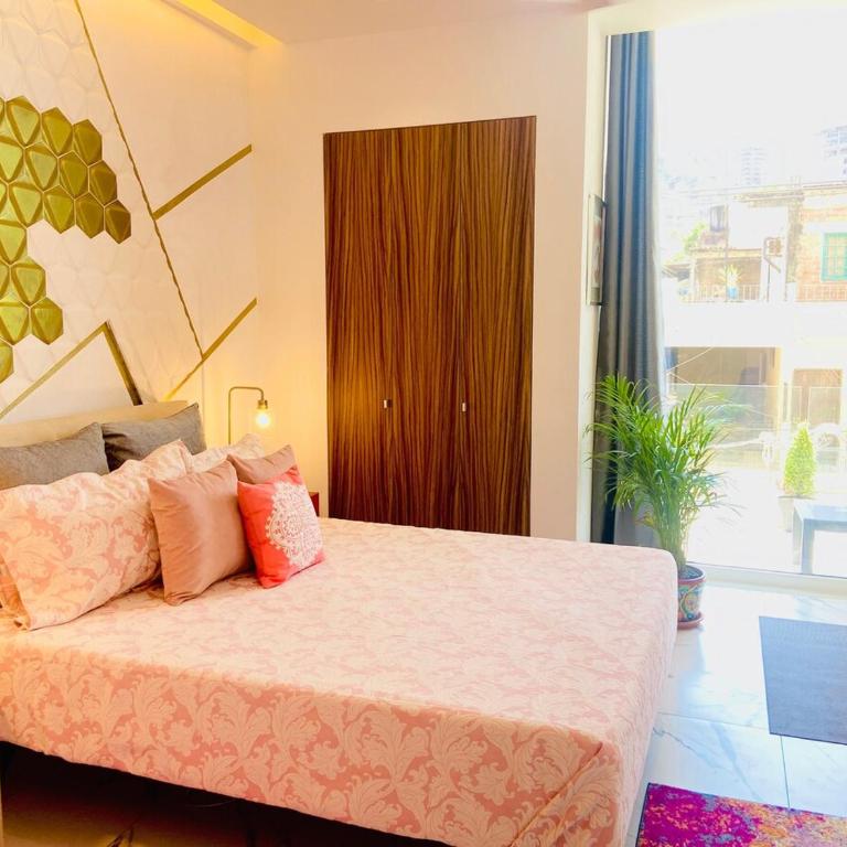 A Breathtaking LUX Home - One-Bedroom Apartment - 41