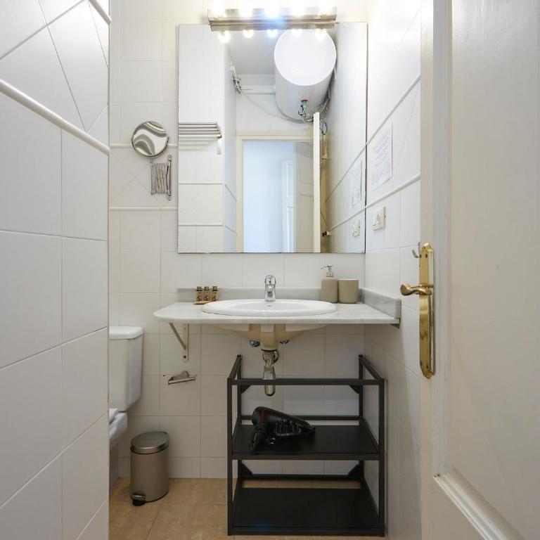 53PAR1013 - Magnifico piso en el centro de Poble Sec - Three-Bedroom Apartment - 49