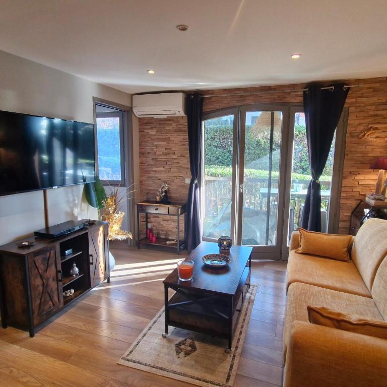 Appartement 2 pièces climatisé avec terrasse et parking à Ste Maxime - FR-1-780-43 - Apartment - 27