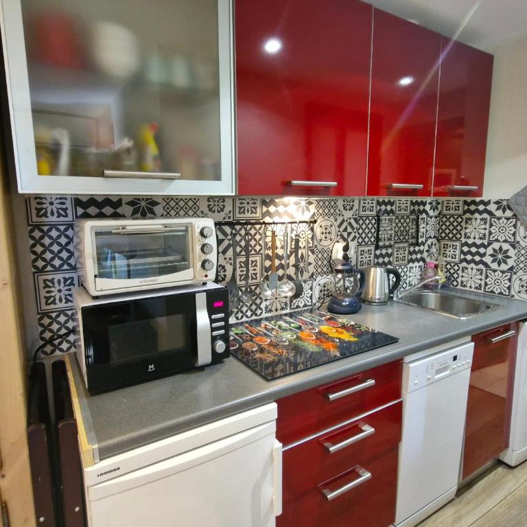 Appartement 2 pièces climatisé avec terrasse et parking à Ste Maxime - FR-1-780-43 - Apartment - 30