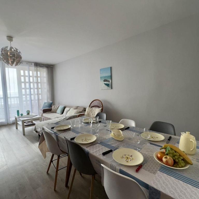 Appartement cosy rénové vue mer, proche plage et animations - FR-1-323-472 - Apartment - 16