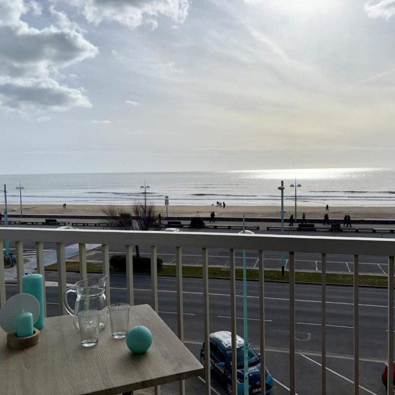 Appartement cosy rénové vue mer, proche plage et animations - FR-1-323-472 - Apartment - 20