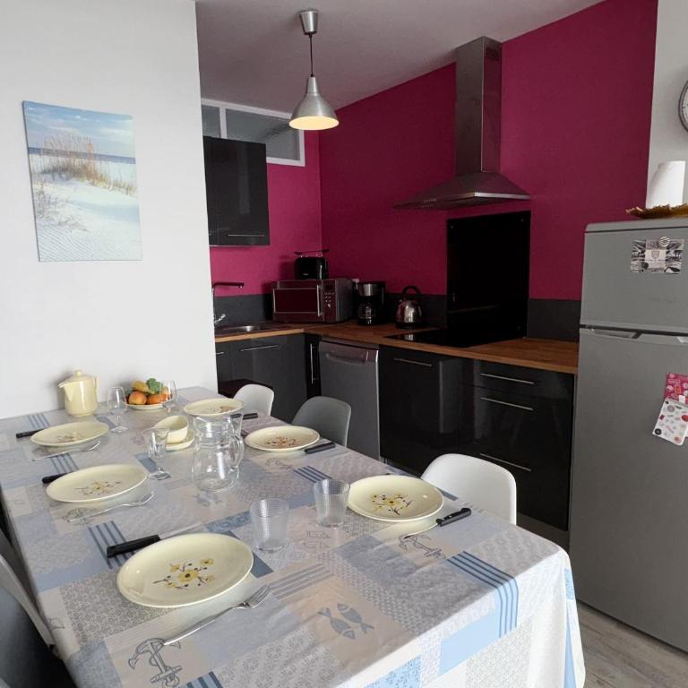 Appartement cosy rénové vue mer, proche plage et animations - FR-1-323-472 - Apartment - 29
