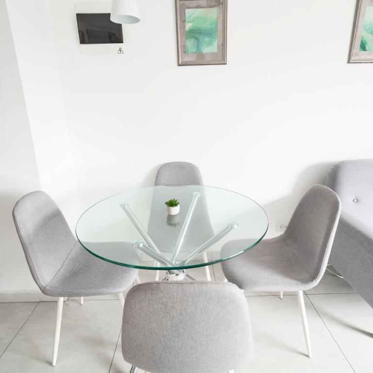 El Poblado area 4 Bedroom 2 Bathroom with Terrace - Apartamento de 3 dormitorios - 17