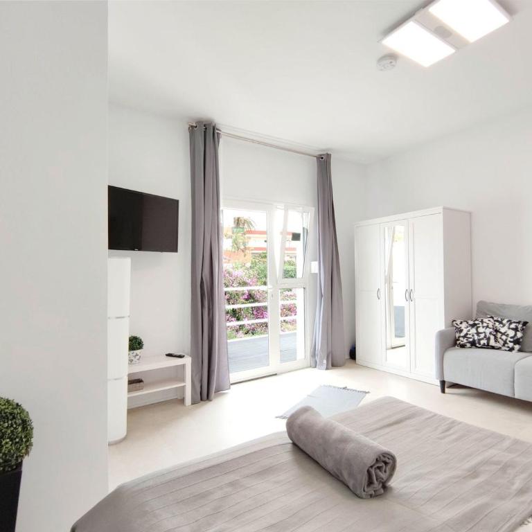 Fantastico 4 - Grossem Balkon - Gratis Parkplatz - Klimaanlage - Zentrumsnähe und Meernähe - Apartamento - 2