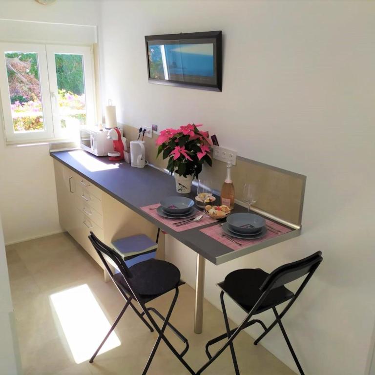 Fantastico 4 - Grossem Balkon - Gratis Parkplatz - Klimaanlage - Zentrumsnähe und Meernähe - Apartamento - 3