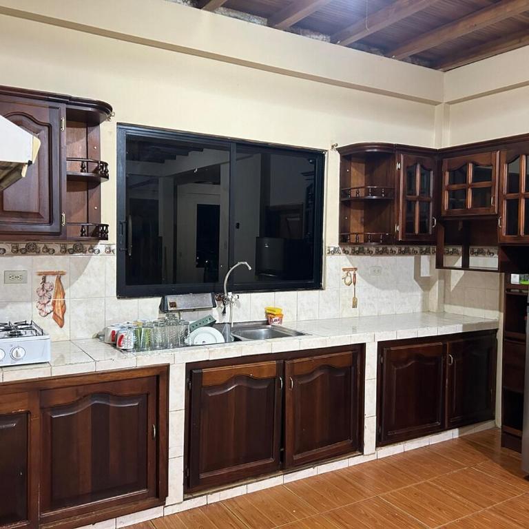My home in Sucúa - Six-Bedroom House - 44