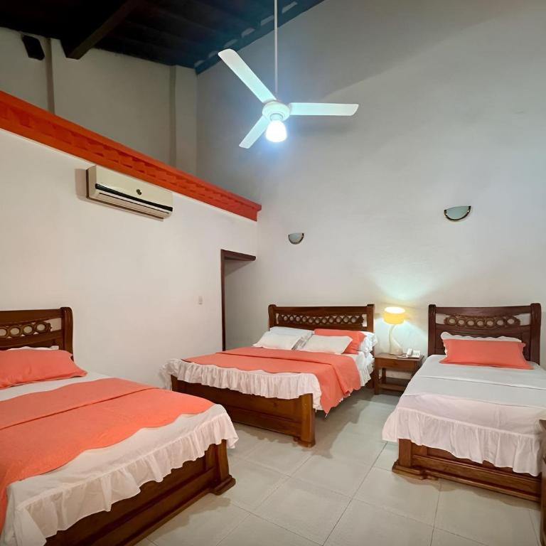 Hotel Casa De España - Habitación cuádruple - 2