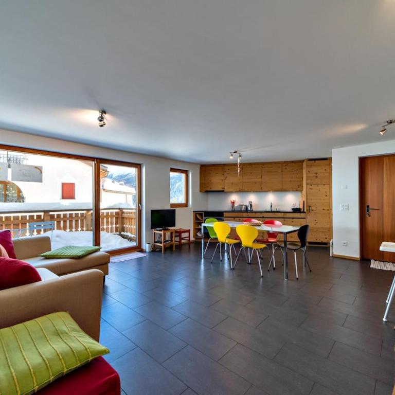 Engadina Chesa Gluna - Madulain - Apartment mit 2 Schlafzimmern - 2