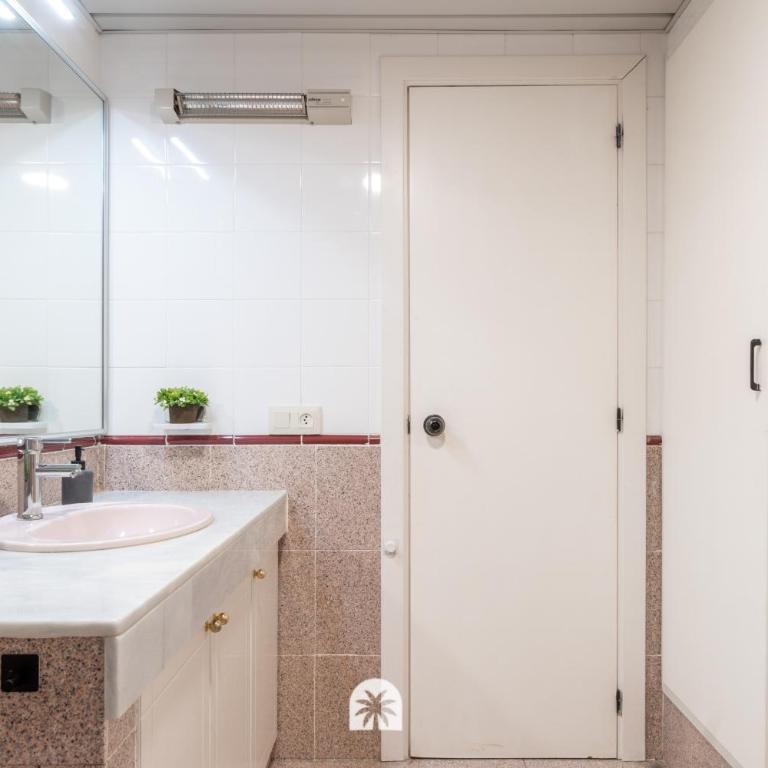 Mediterranean Way - Cannes - Two-Bedroom Apartment - 19
