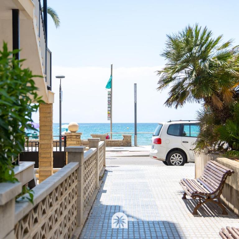 Mediterranean Way - Ponet - Three-Bedroom Apartment - 3