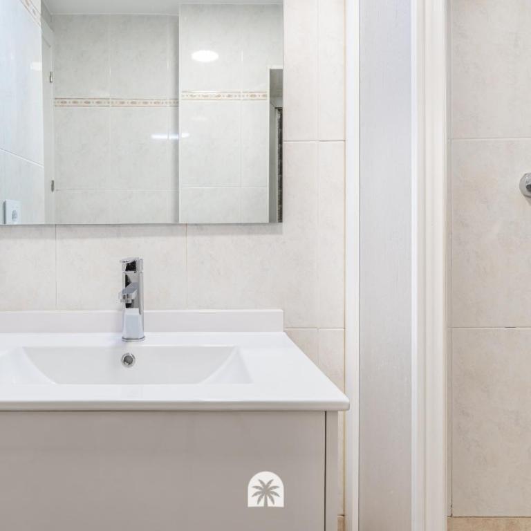 Mediterranean Way - Ponet - Three-Bedroom Apartment - 18