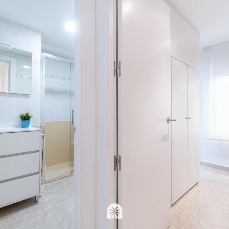 Mediterranean Way - Ponet - Three-Bedroom Apartment - 22