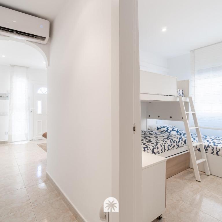 Mediterranean Way - Ponet - Three-Bedroom Apartment - 23