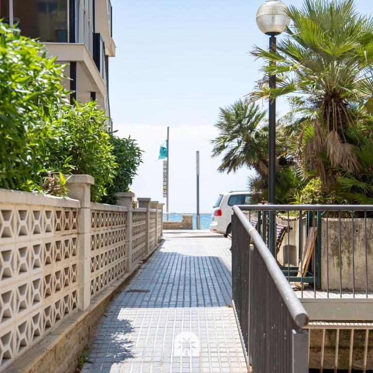 Mediterranean Way - Ponet - Three-Bedroom Apartment - 29