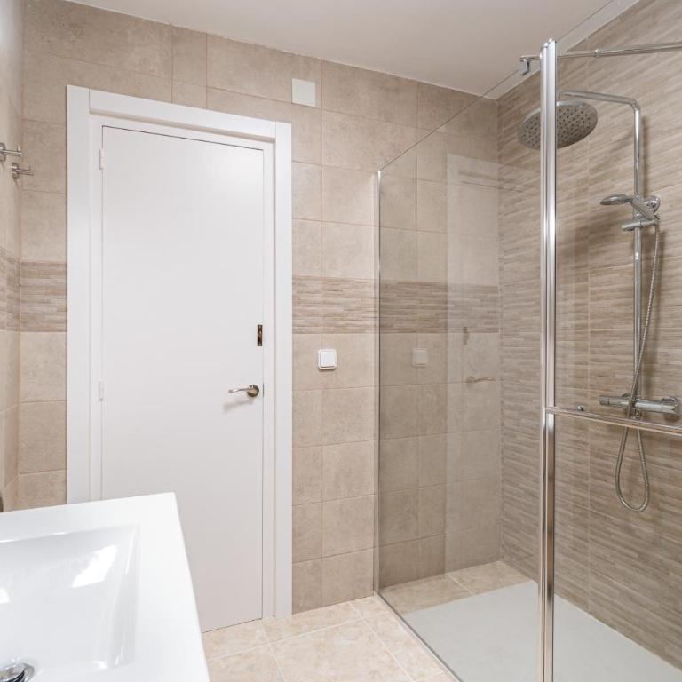 Mediterranean Way - Mar Blau - Three-Bedroom Apartment - 14