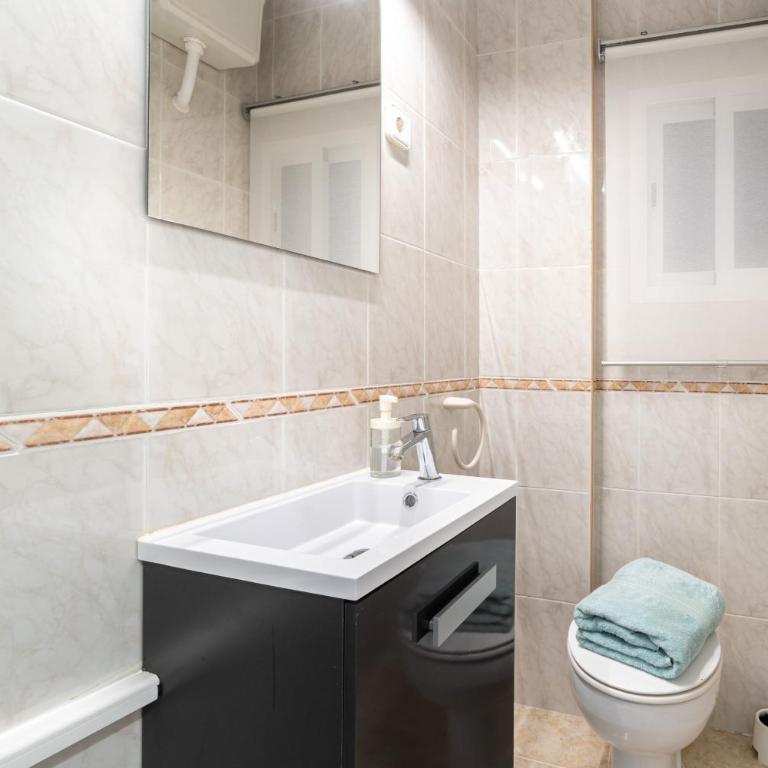 Mediterranean Way - Mar Blau - Three-Bedroom Apartment - 22