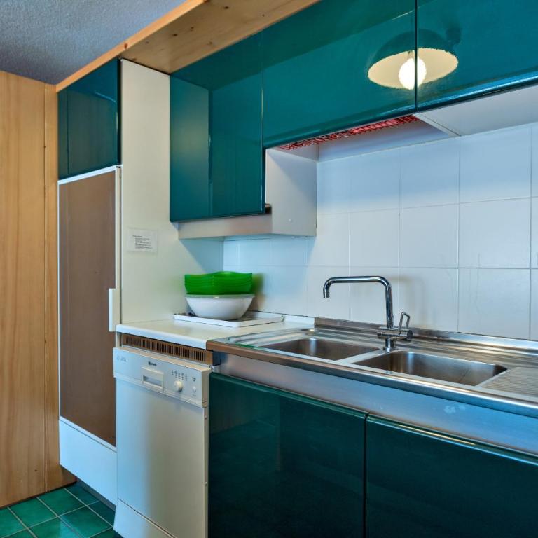 Apartment 132 with Pool, Gym and Sauna - Champfèr - Apartment mit Balkon - 16