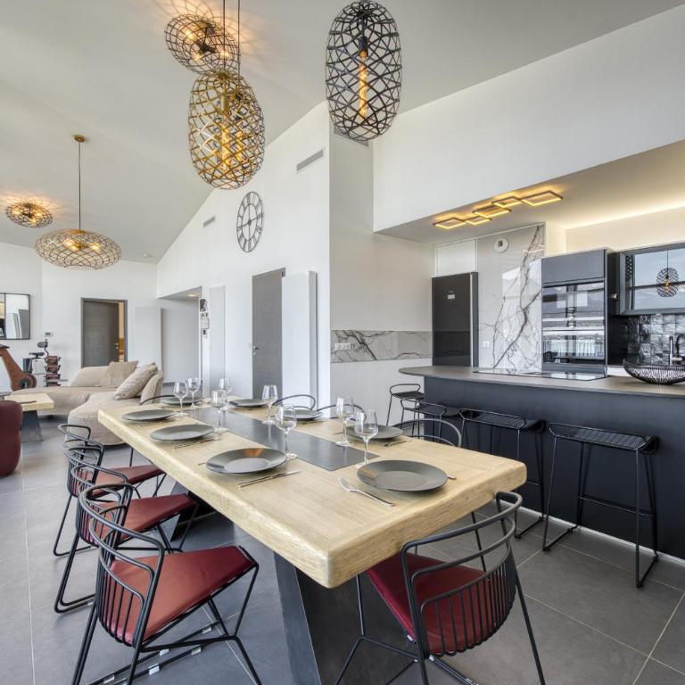 Le Saphir - Vue panoramique sur le lac d'Annecy - Three-Bedroom Apartment - 7