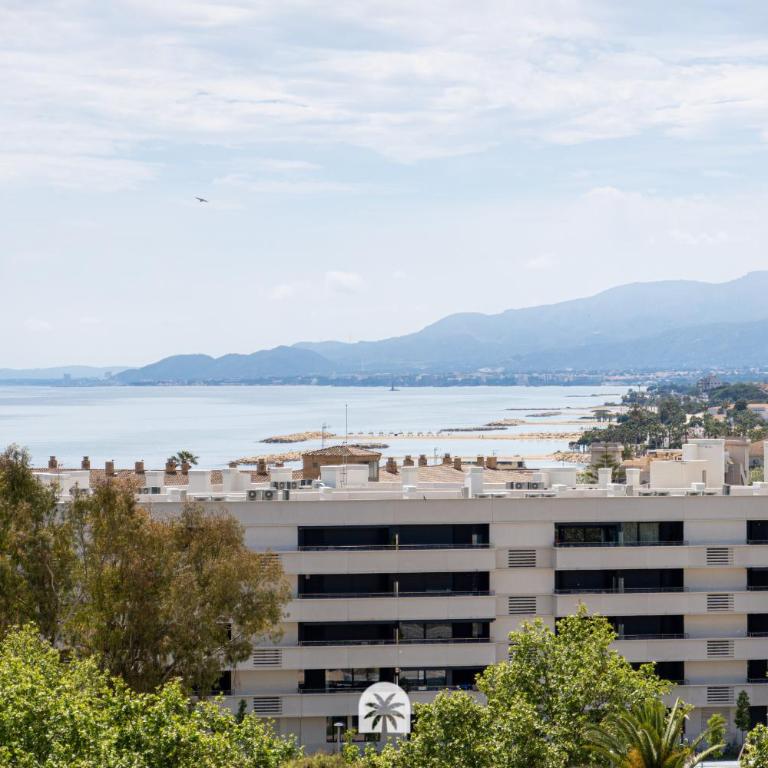 Mediterranean Way - SkyFall - Three-Bedroom Apartment - 11