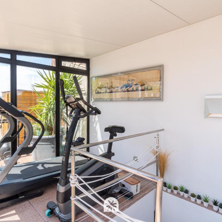 Mediterranean Way - SkyFall - Three-Bedroom Apartment - 40