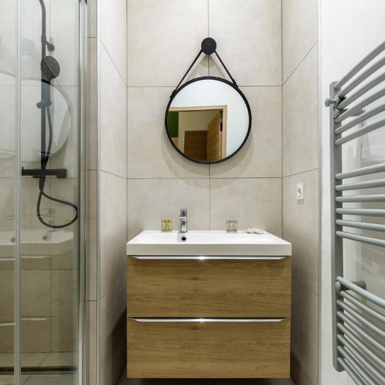 Joli 2 pièces au port de Nice - Appartement 1 Chambre - 3