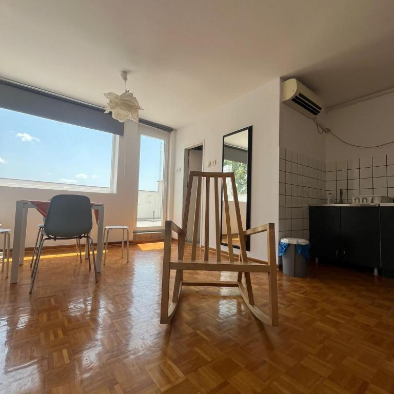 Belgrade Panoramic View Large Terrace Free Parking - One-Bedroom Apartment - 12