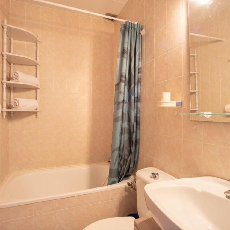 Casita en Empuriabrava con jardin AV-17 - Casa de 3 dormitorios - 14
