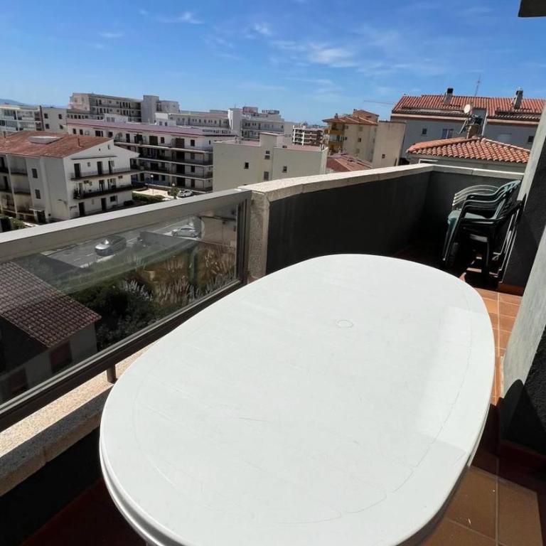 Bonito dúplex con vista mar y aparcamiento AV-02 - Three-Bedroom Apartment - 9
