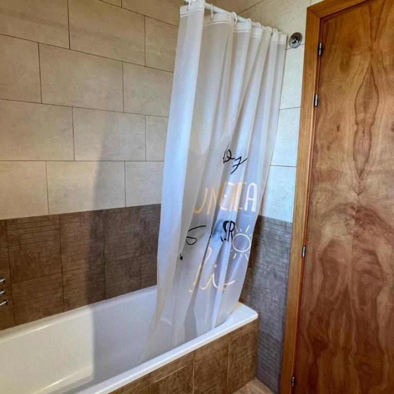 Bonito dúplex con vista mar y aparcamiento AV-02 - Three-Bedroom Apartment - 15