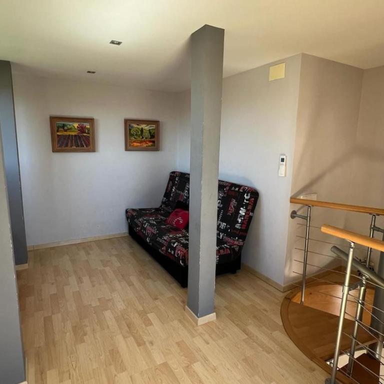 Bonito dúplex con vista mar y aparcamiento AV-02 - Three-Bedroom Apartment - 16
