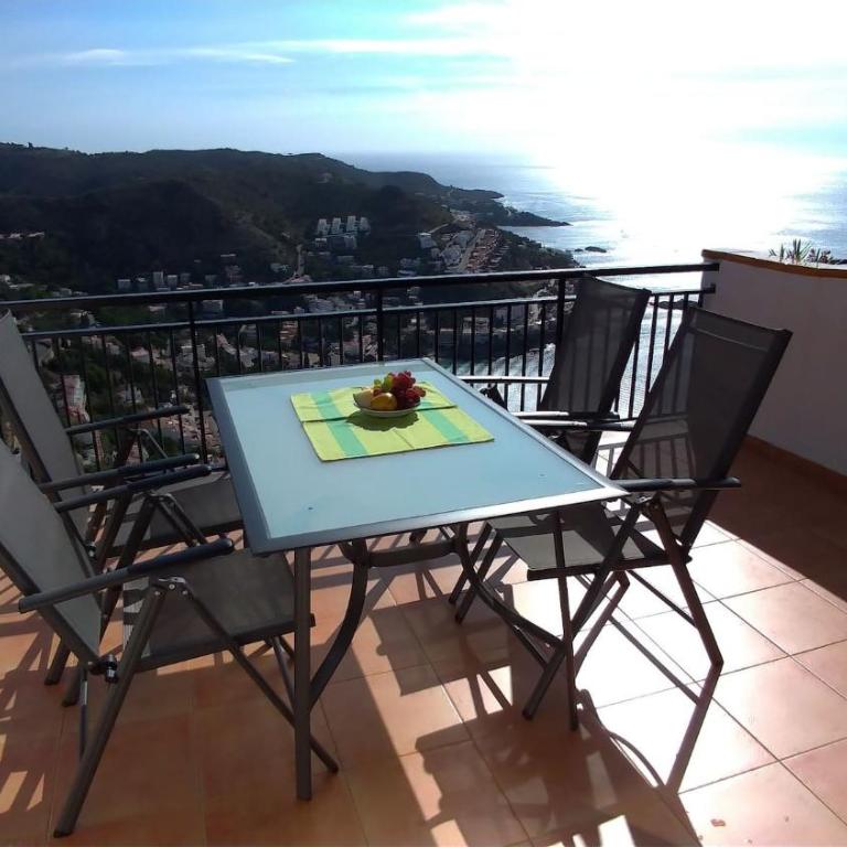Impresionantes vistas del mar en Roses, Canyelles AV-37 - Two-Bedroom Apartment - 4