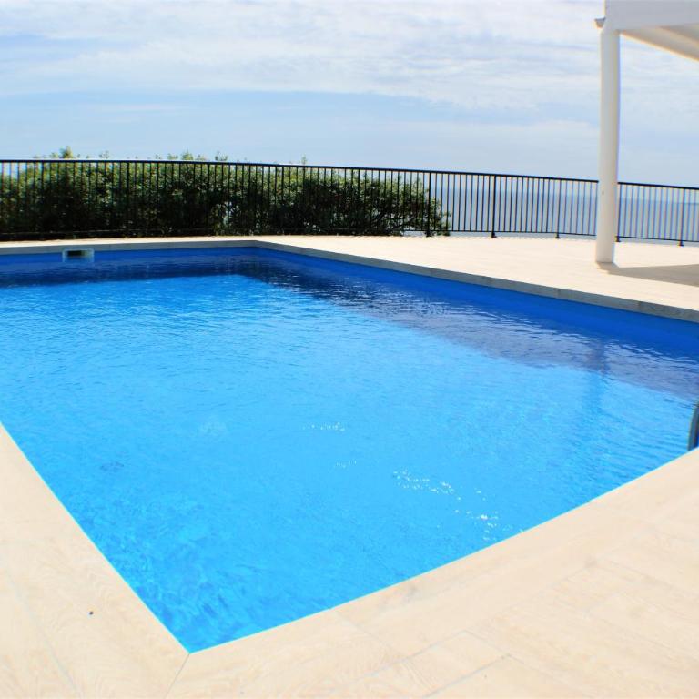 Impresionantes vistas del mar en Roses, Canyelles AV-37 - Two-Bedroom Apartment - 20