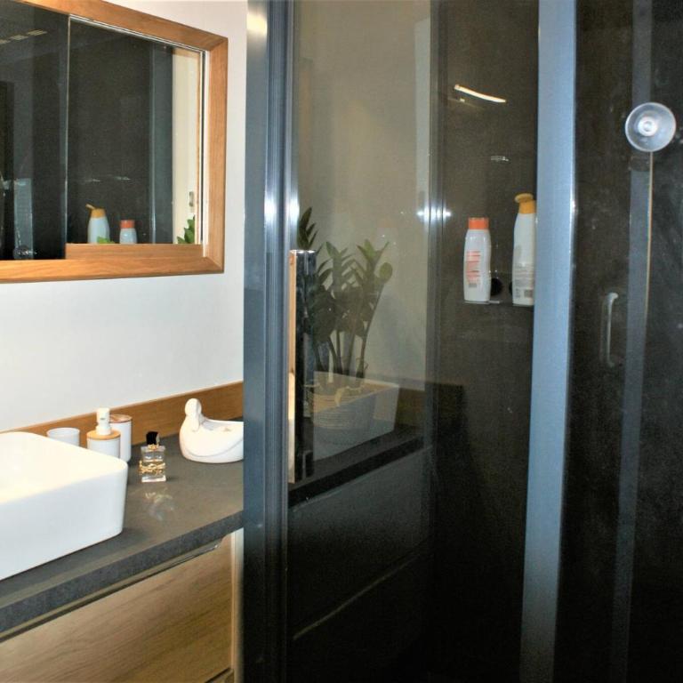 Apartamento con vistas al mar y al puerto de Roses AV-07 - Two-Bedroom Apartment - 17