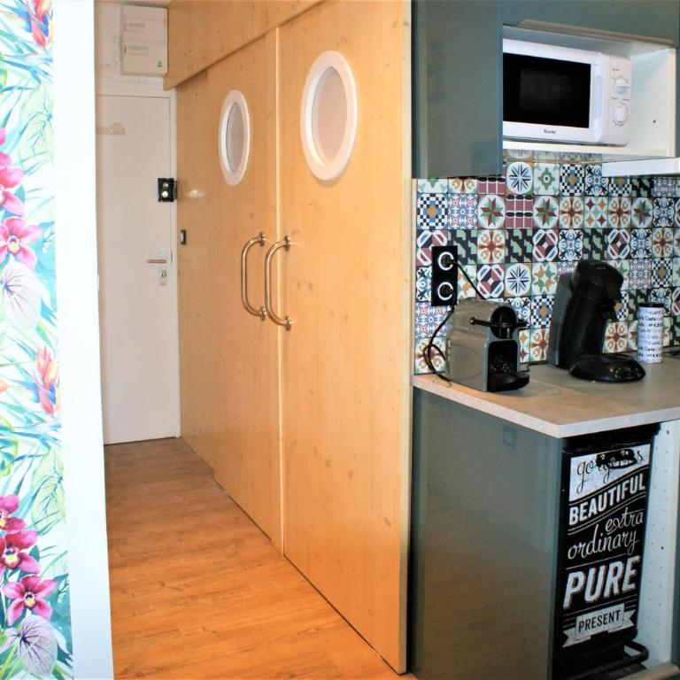 Apartamento con vistas al mar y al puerto de Roses AV-07 - Two-Bedroom Apartment - 19