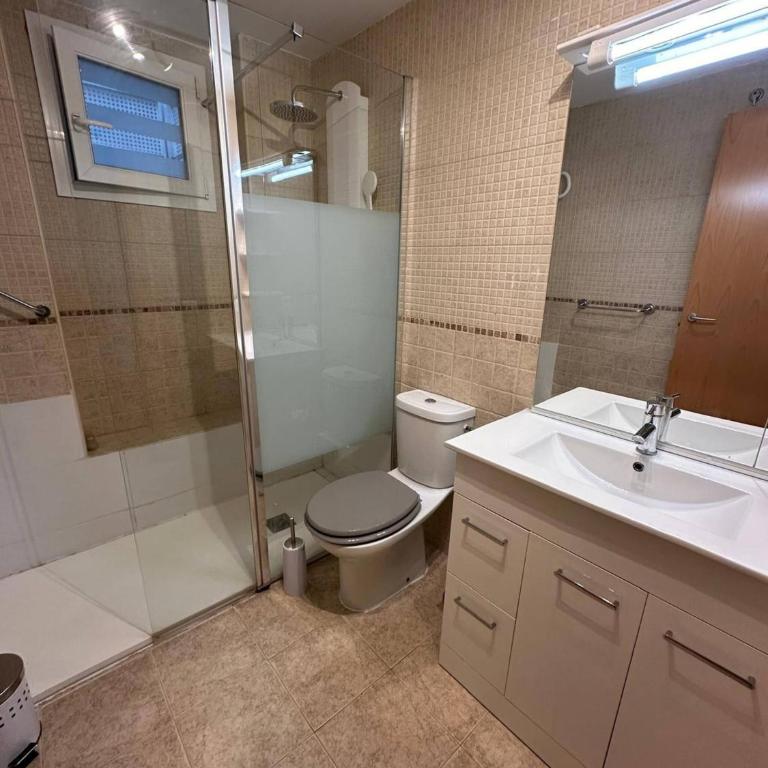 Apartamento con vistas a la psicina comunitaria AV-29 - Two-Bedroom Apartment - 19